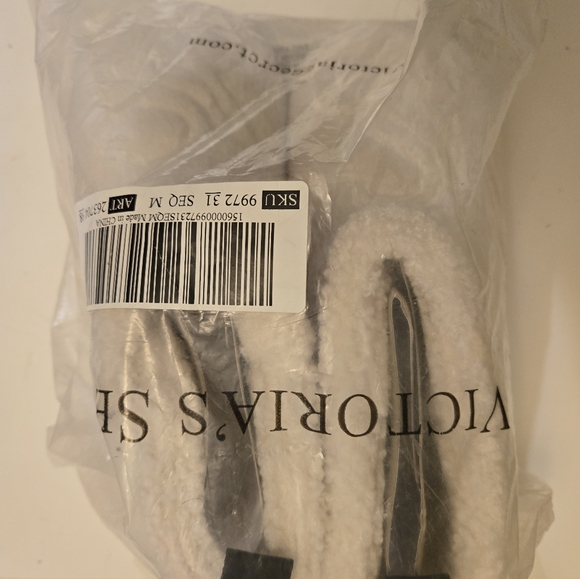 Victoria Secret Slippers Booties - Picture 10 of 13